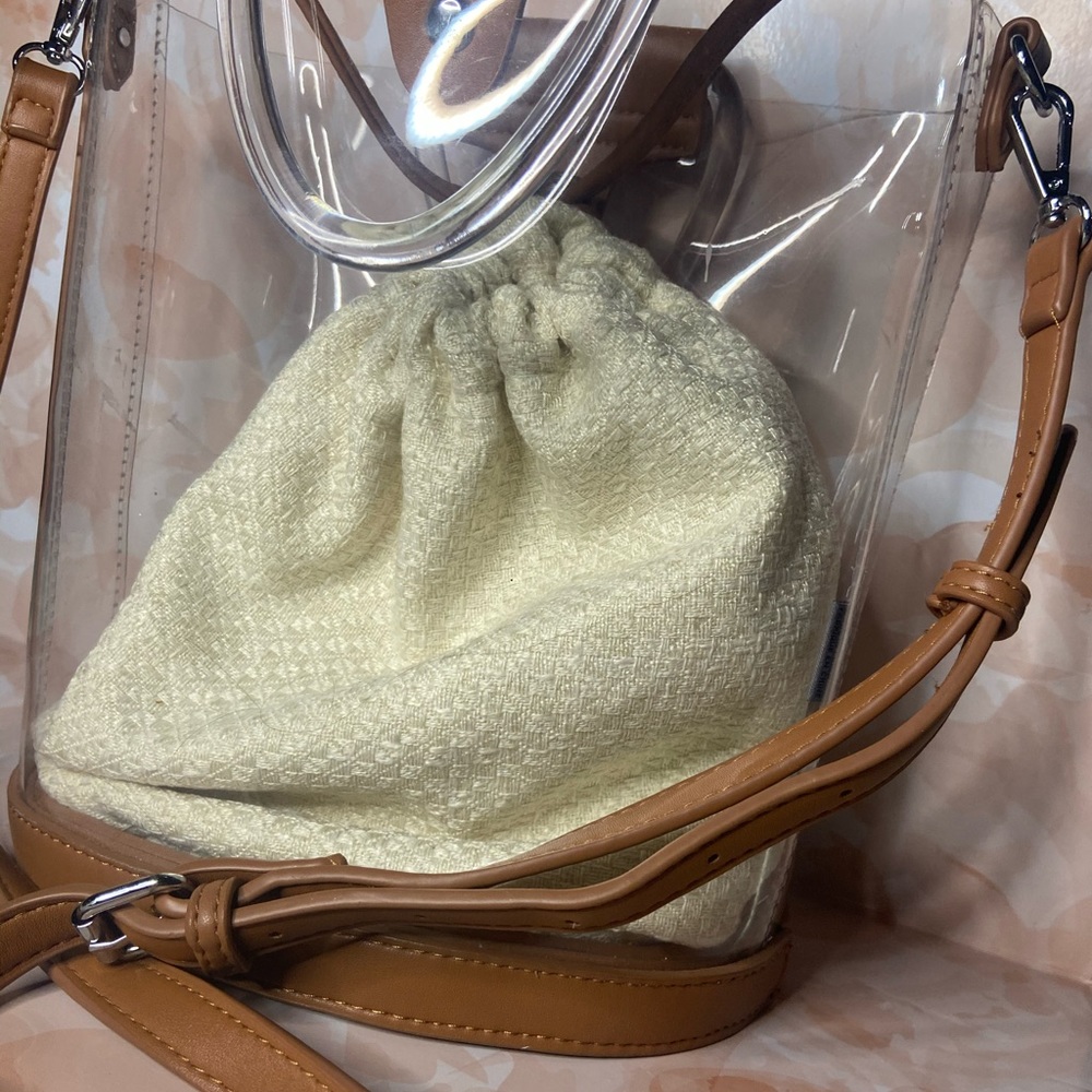 Transparent bucket bag!